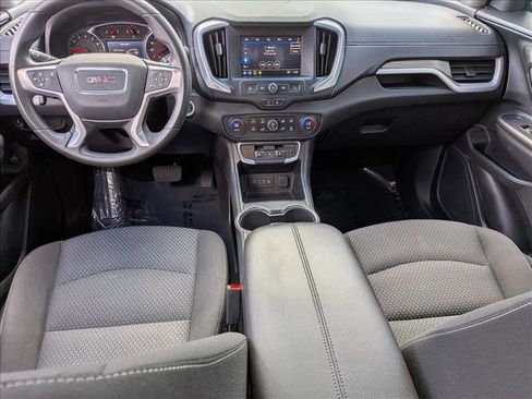 Used 2023 GMC Terrain SLE w/ Driver Convenience Package FWD image 16