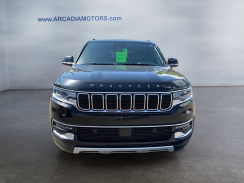 Used 2024 Jeep Wagoneer L Series II w/ Flexible Seating Group AWD/4WD image 8