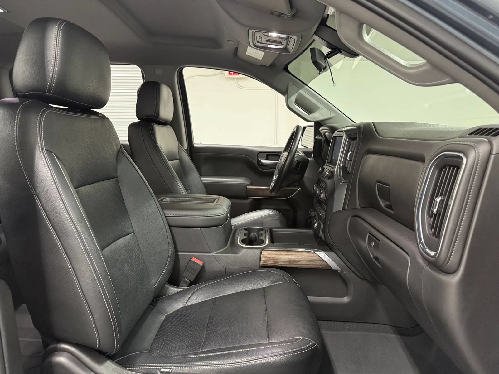 Used 2020 Chevrolet Silverado 1500 RST w/ Texas Edition RWD image 13