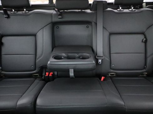 Used 2022 Chevrolet Silverado 1500 LT Trail Boss w/ LT Trail Boss Premium Package image 45