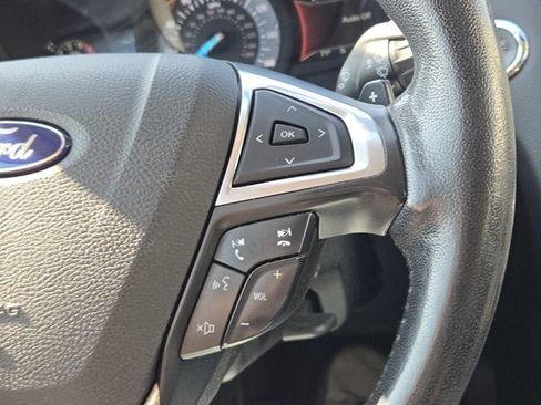 Used 2017 Ford Fusion SE w/ Fusion SE Technology Package FWD image 26