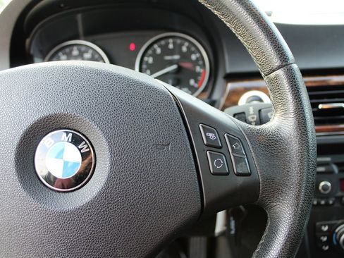 Used 2008 BMW 335xi Sedan image 19