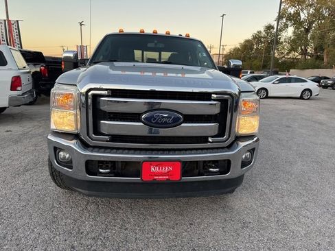 Used 2016 Ford F250 XLT w/ XLT Premium Package image 8