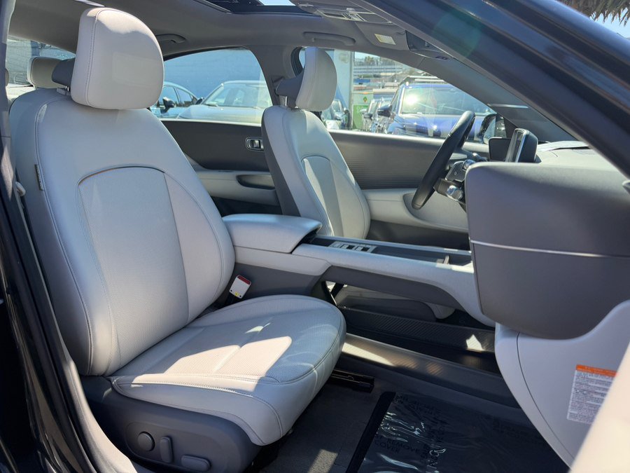 Used 2023 Hyundai Ioniq 6 Limited w/ Cargo Package RWD image 31