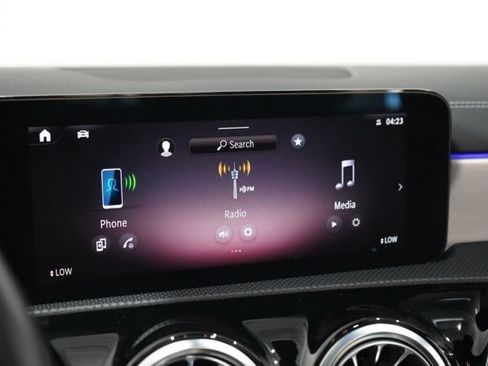 Used 2025 Mercedes-Benz CLA 250 image 25