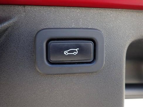 Used 2022 Land Rover Discovery Sport SE AWD/4WD image 9