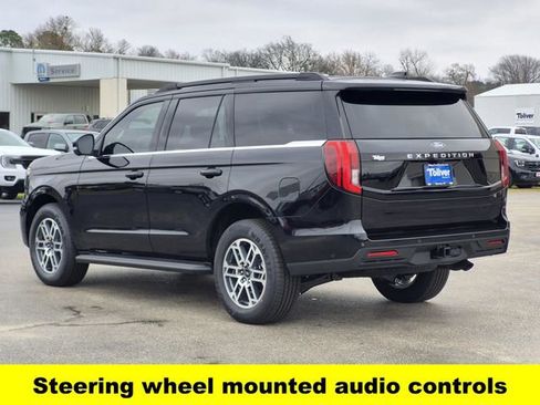 New 2025 Ford Expedition Active image 4