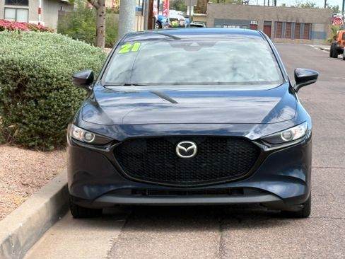 Used 2021 MAZDA MAZDA3 s FWD image 2