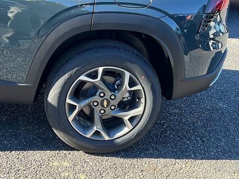 New 2026 Chevrolet Trax LT w/ Driver Confidence Package image 9