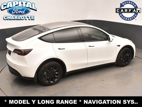 Used 2022 Tesla Model Y Long Range image 25