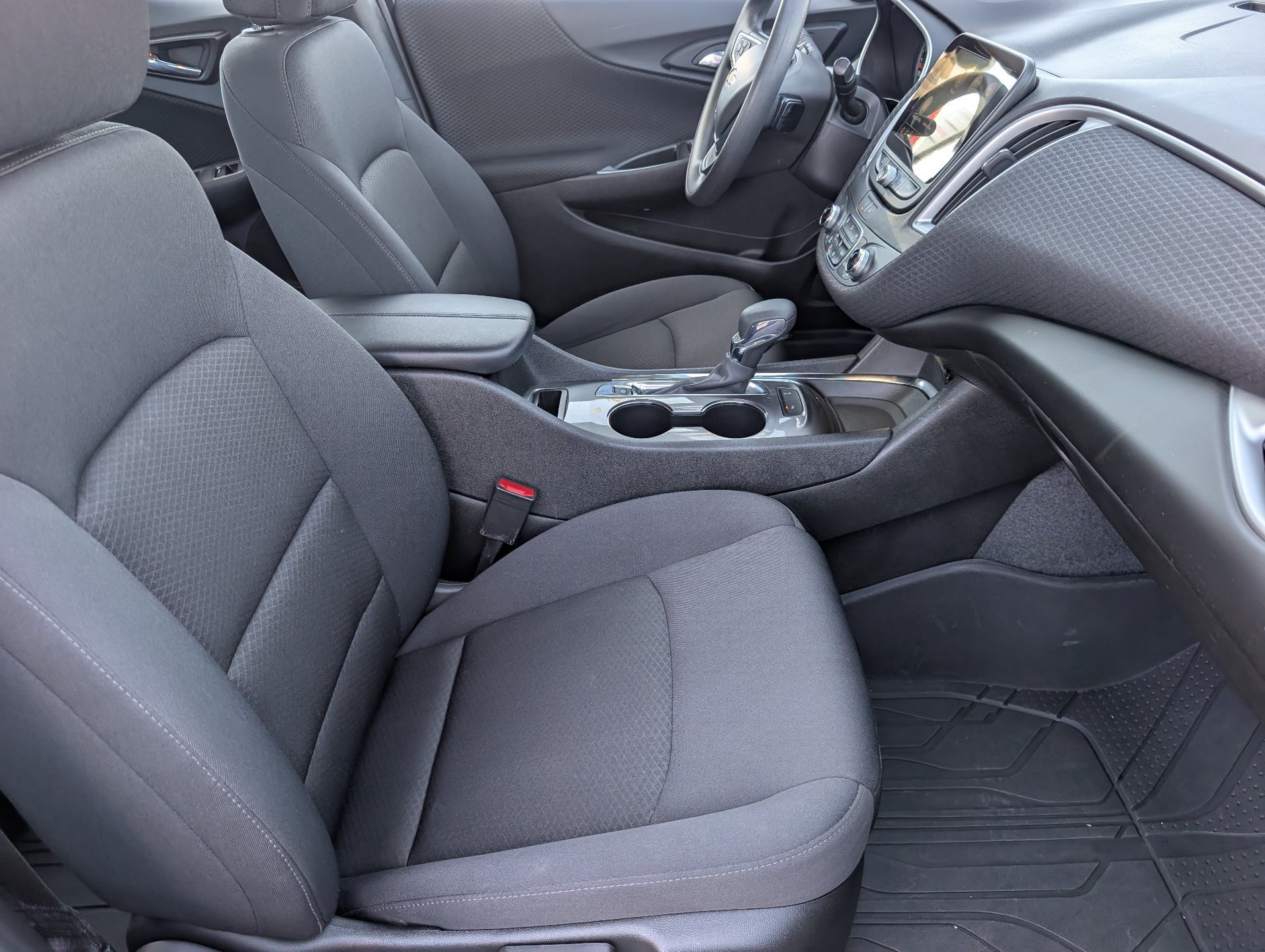Used 2024 Chevrolet Malibu LT FWD image 12