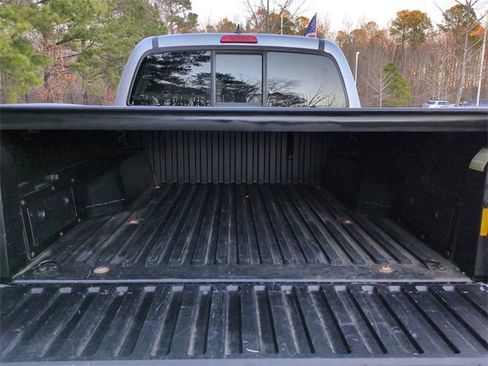 Used 2015 Toyota Tacoma PreRunner image 13