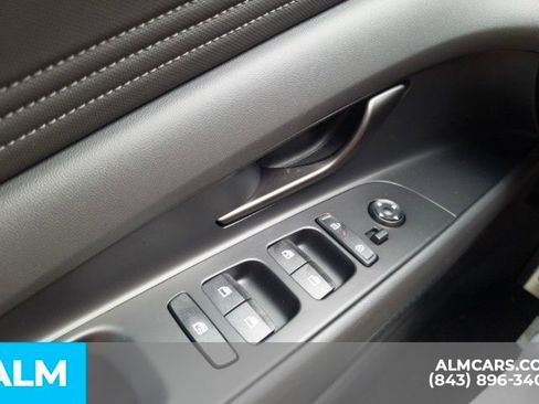 Certified 2026 Hyundai Elantra Sport image 29