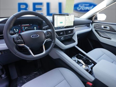 New 2026 Ford Explorer Platinum image 11