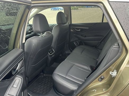 Used 2022 Subaru Outback Limited AWD/4WD image 21