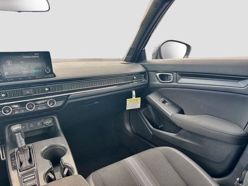 Used 2025 Honda Civic Sport image 26