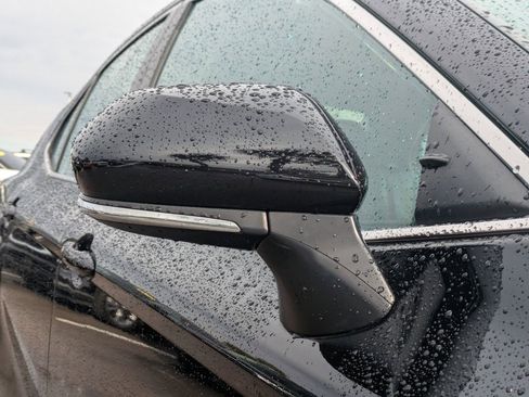 Used 2024 Toyota Camry SE FWD image 12