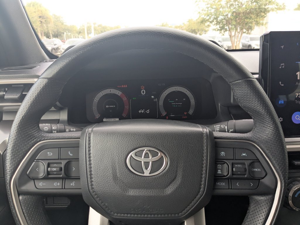 Used 2025 Toyota Tacoma TRD Off-Road AWD/4WD image 34