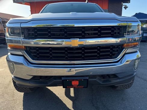 Used 2017 Chevrolet Silverado 1500 LT w/ All Star Edition AWD/4WD image 4