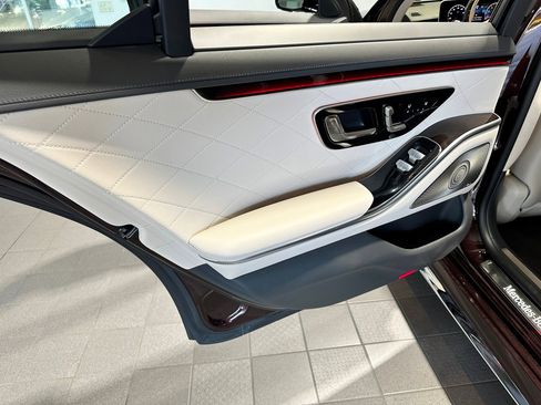 Used 2026 Mercedes-Benz S 580 4MATIC Sedan image 30