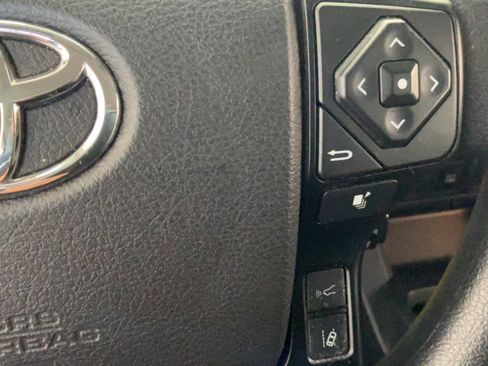 Certified 2023 Toyota Tacoma SR AWD/4WD image 19