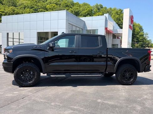 Used 2025 Chevrolet Silverado 1500 ZR2 w/ Technology Package AWD/4WD image 8