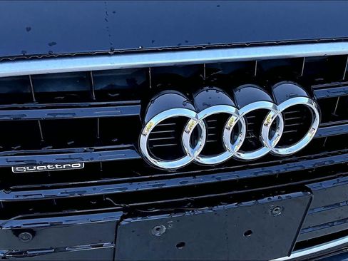 Used 2017 Audi Q3 2.0T Premium AWD/4WD image 32
