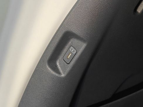 Used 2025 Hyundai Santa Fe SEL AWD/4WD image 30