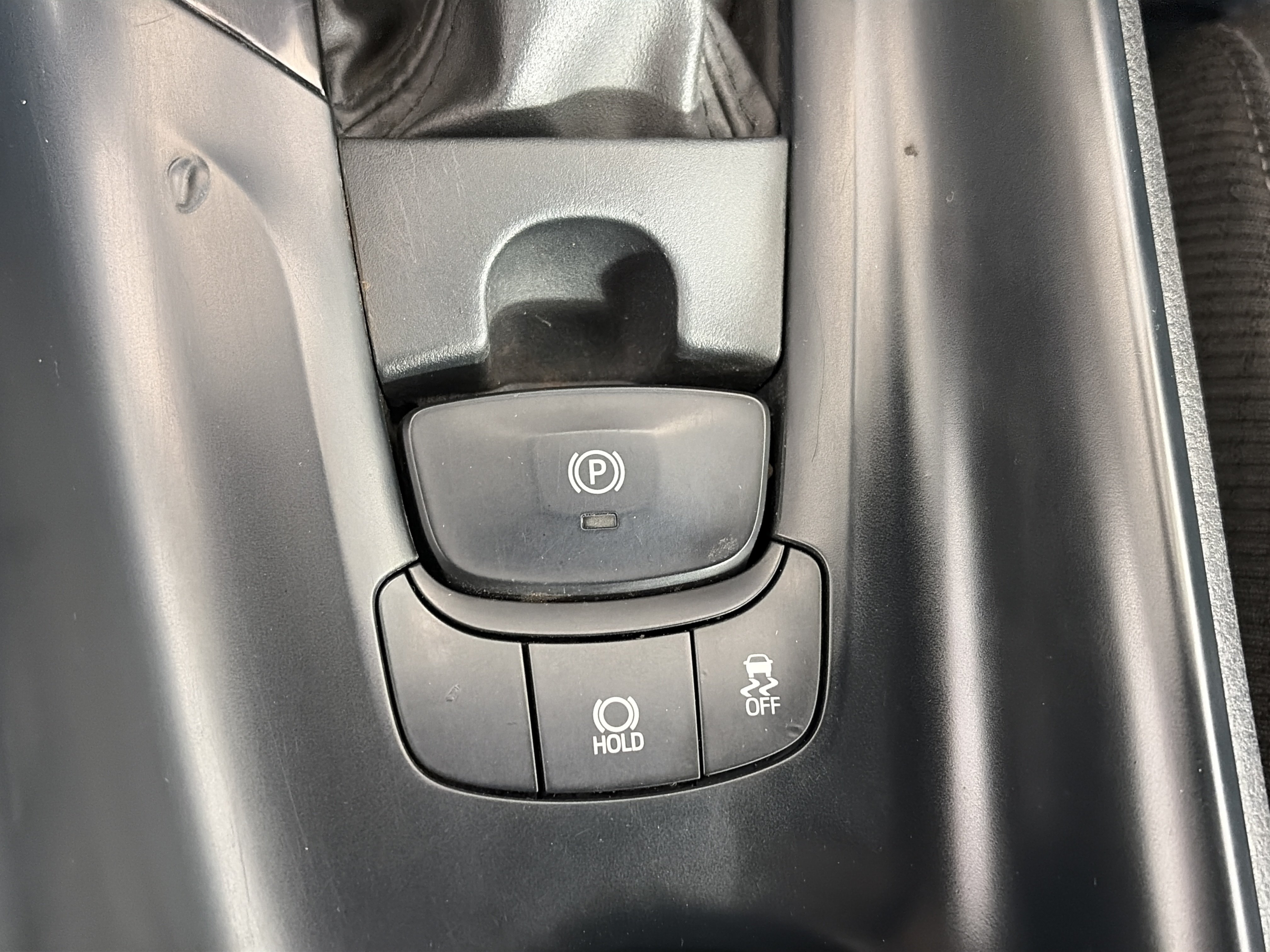 Used 2019 Toyota C-HR LE FWD image 22