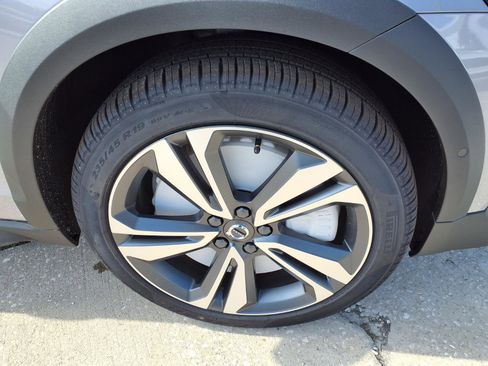 New 2026 Volvo V60 B5 Cross Country Plus w/ Protection Package Premier image 9