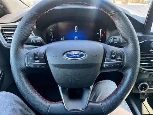 Used 2025 Ford Escape ST-Line image 34