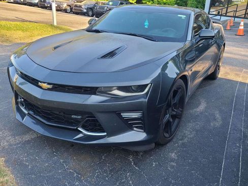 Used 2017 Chevrolet Camaro SS image 1