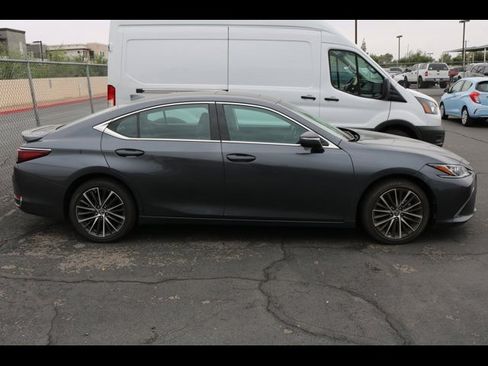 Used 2023 Lexus ES 250 w/ Premium Package image 11