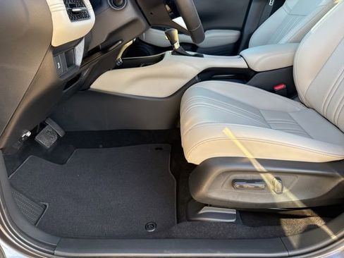 Used 2026 Honda HR-V EX-L image 14