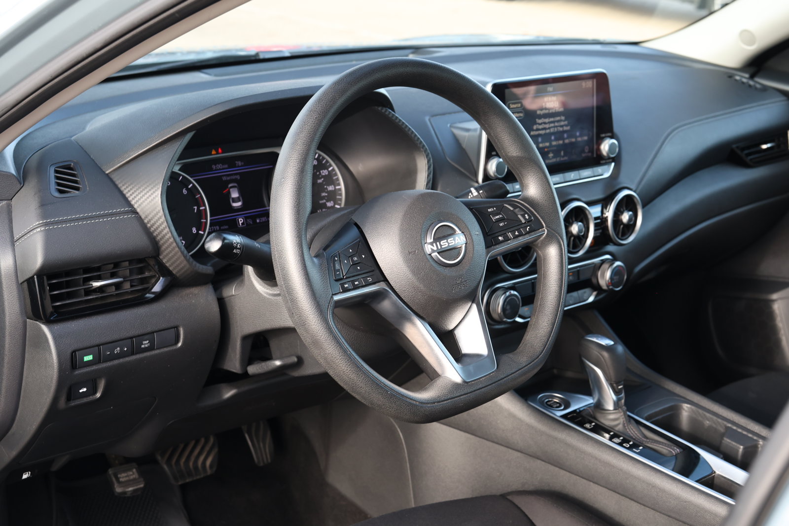 Used 2024 Nissan Sentra SV FWD image 12