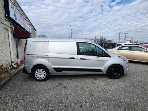 Used 2019 Ford Transit Connect XLT image 8