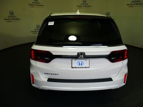 New 2026 Honda Odyssey EX-L image 5
