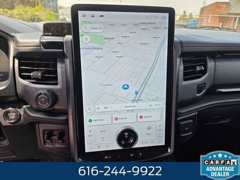 Used 2023 Ford Expedition Max Platinum AWD/4WD image 10