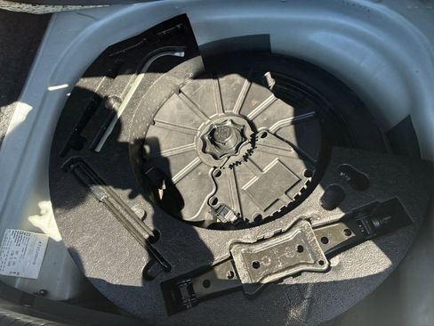 Used 2021 Volkswagen Jetta GLI image 21