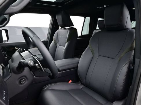 Used 2026 Lexus GX 550 AWD/4WD image 5