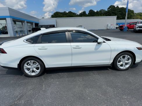Used 2026 Honda Accord LX image 9
