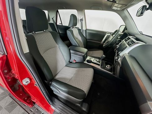 Used 2024 Toyota 4Runner SR5 image 30