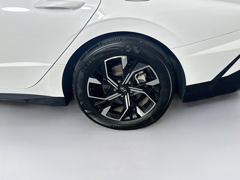 Used 2025 Hyundai Sonata SEL FWD image 11