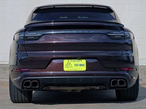 Used 2020 Porsche Cayenne Turbo AWD/4WD image 11