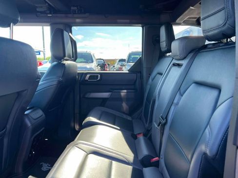 Used 2022 Ford Bronco Outer Banks AWD/4WD image 13