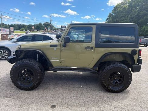 Used 2013 Jeep Wrangler Sport AWD/4WD image 10