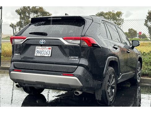 Used 2023 Toyota RAV4 Limited image 3