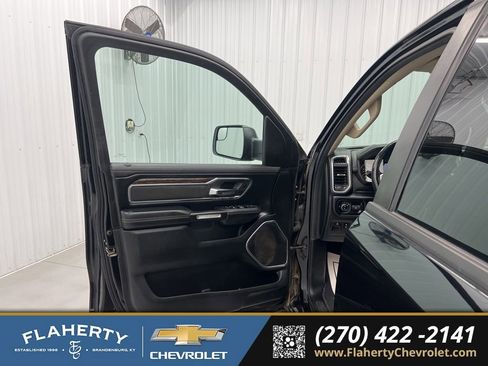 Used 2019 RAM 1500 Laramie image 8