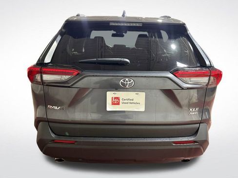 Certified 2022 Toyota RAV4 XLE image 4