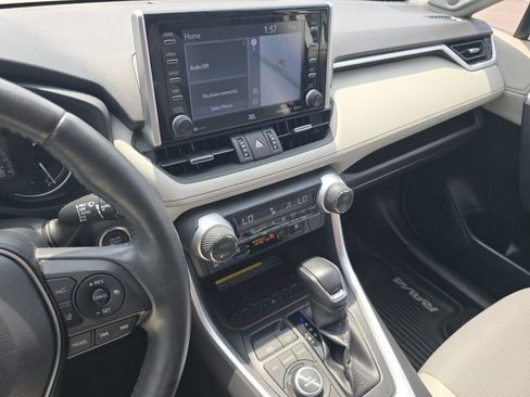 Used 2019 Toyota RAV4 Limited w/ Advanced Technology Package AWD/4WD image 31